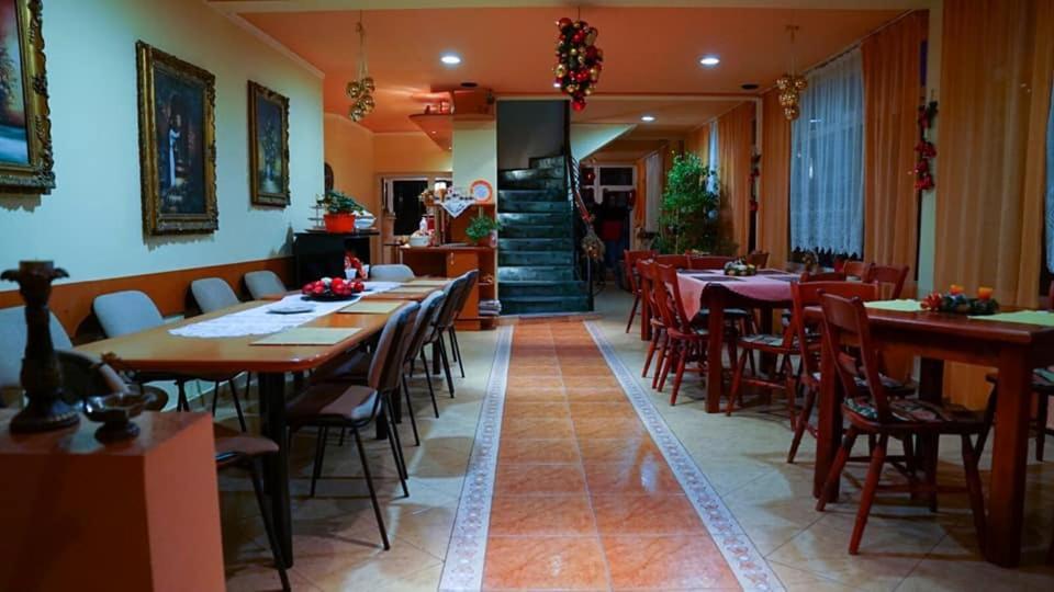 Motel Ioanis Mîndruloc Eksteriør bilde